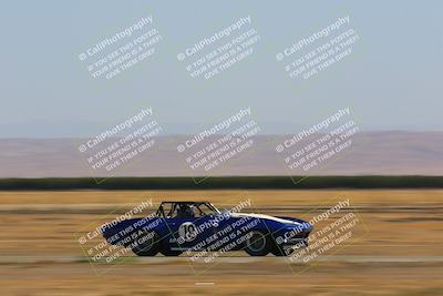 media/May-21-2022-VARA (Sat) [[2ae38a3649]]/group 4/Flag race club corner/